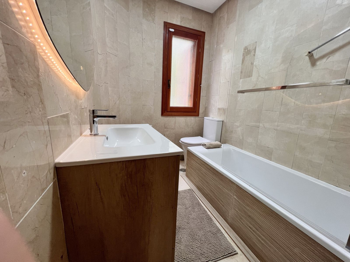 Appartement te koop in Nueva Andalucía | 3 slaapkamers H5372878
