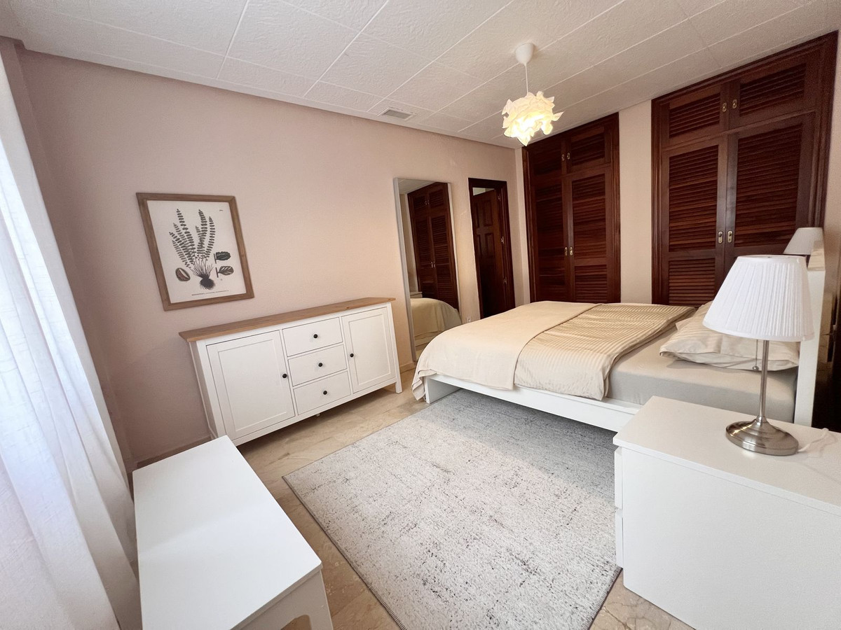 Appartement te koop in Nueva Andalucía | 3 slaapkamers H5372878
