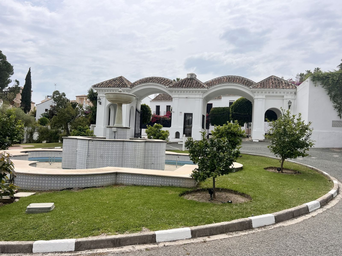 Appartement te koop in Nueva Andalucía | 3 slaapkamers H5372878