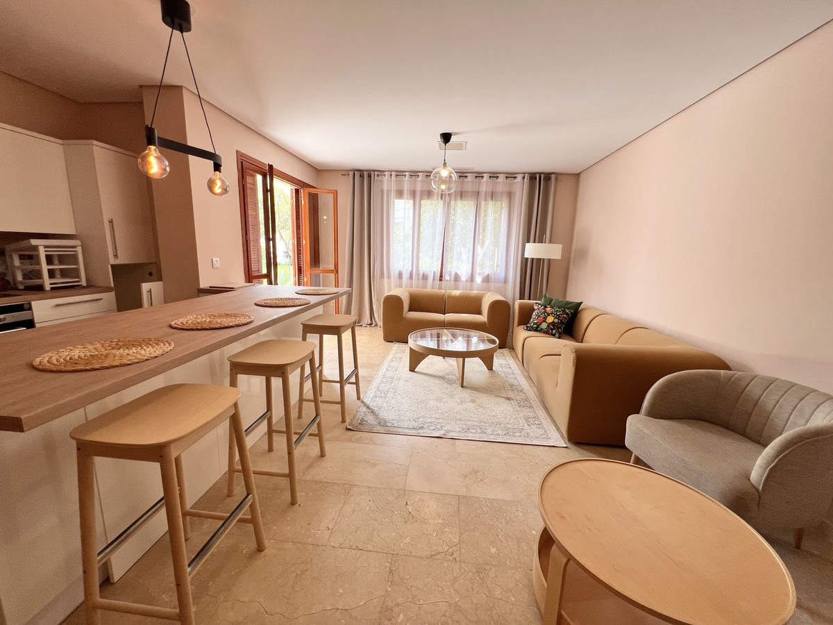 Appartement te koop in Nueva Andalucía | 3 slaapkamers H5372878