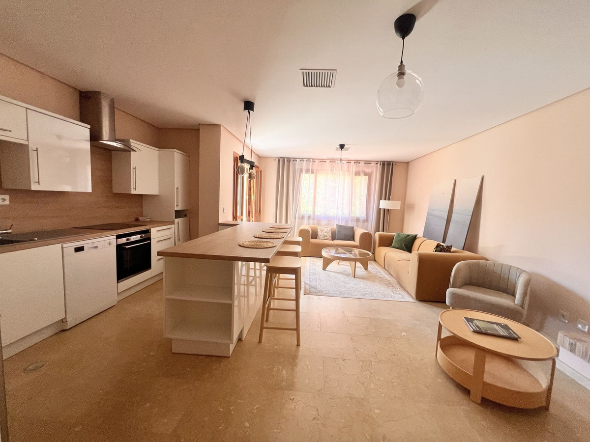 Appartement te koop in Nueva Andalucía | 3 slaapkamers H5372878