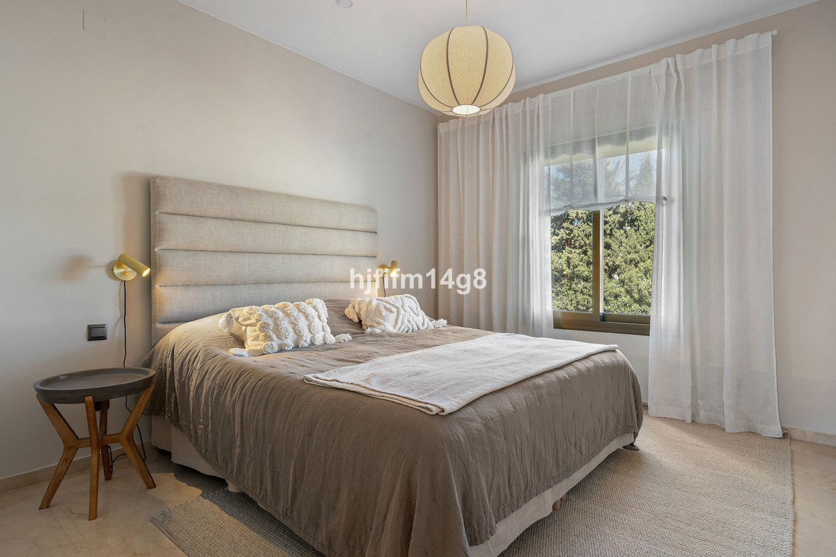 Appartement te koop in Nueva Andalucía | 2 slaapkamers H5373124