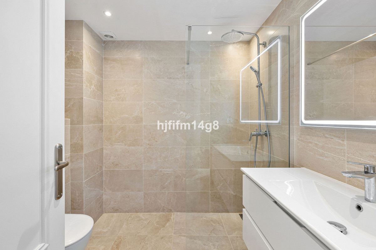 Appartement te koop in Nueva Andalucía | 2 slaapkamers H5373124