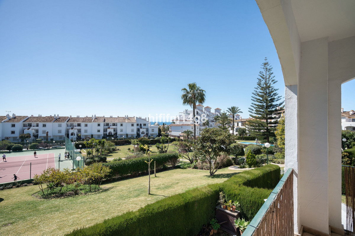 Appartement te koop in Nueva Andalucía | 2 slaapkamers H5373124