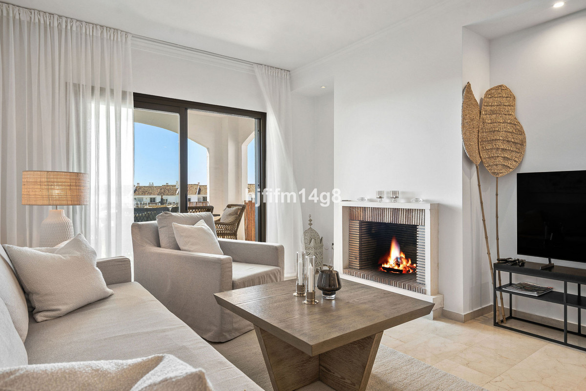 Appartement te koop in Nueva Andalucía | 2 slaapkamers H5373124