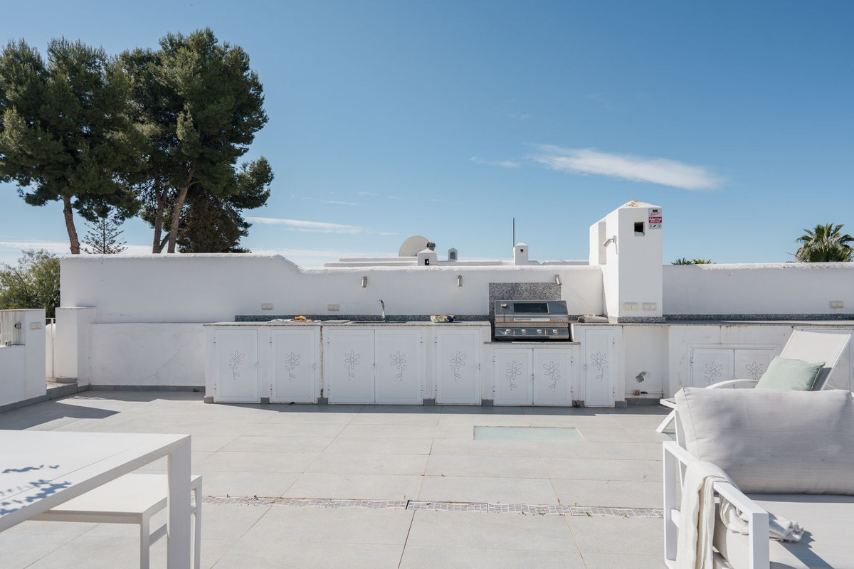 Appartement te koop in Nueva Andalucía | 2 slaapkamers H5373757