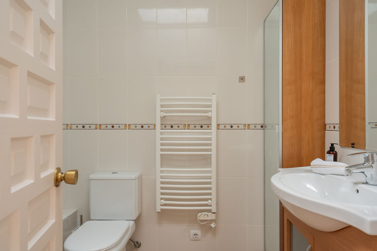 Appartement te koop in Nueva Andalucía | 2 slaapkamers H5373757