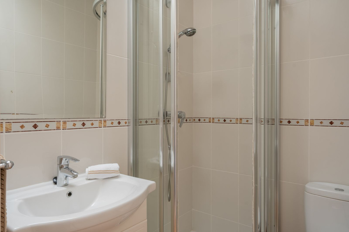 Appartement te koop in Nueva Andalucía | 2 slaapkamers H5373757