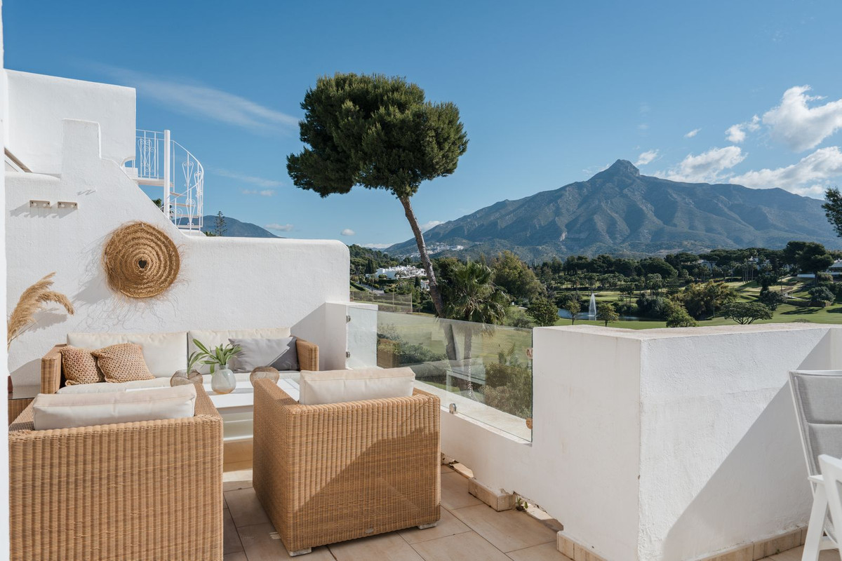 Appartement te koop in Nueva Andalucía | 2 slaapkamers H5373757