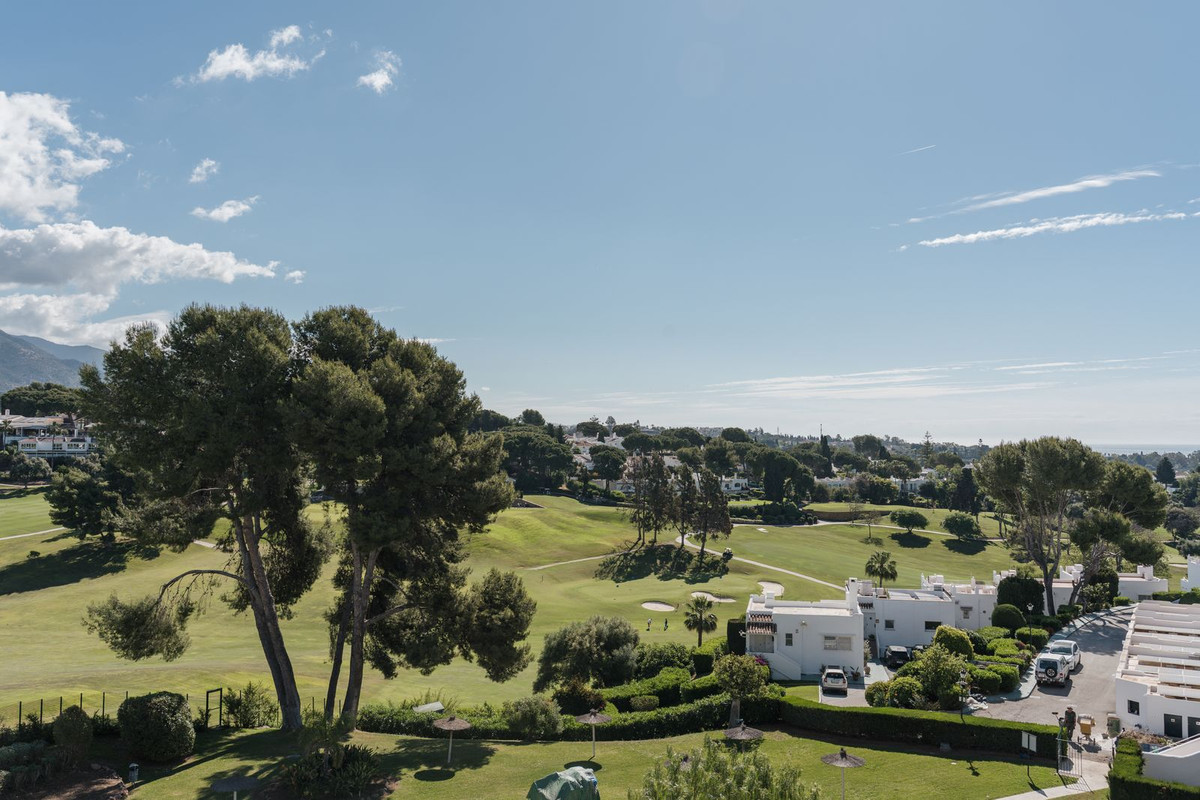 Appartement te koop in Nueva Andalucía | 2 slaapkamers H5373757