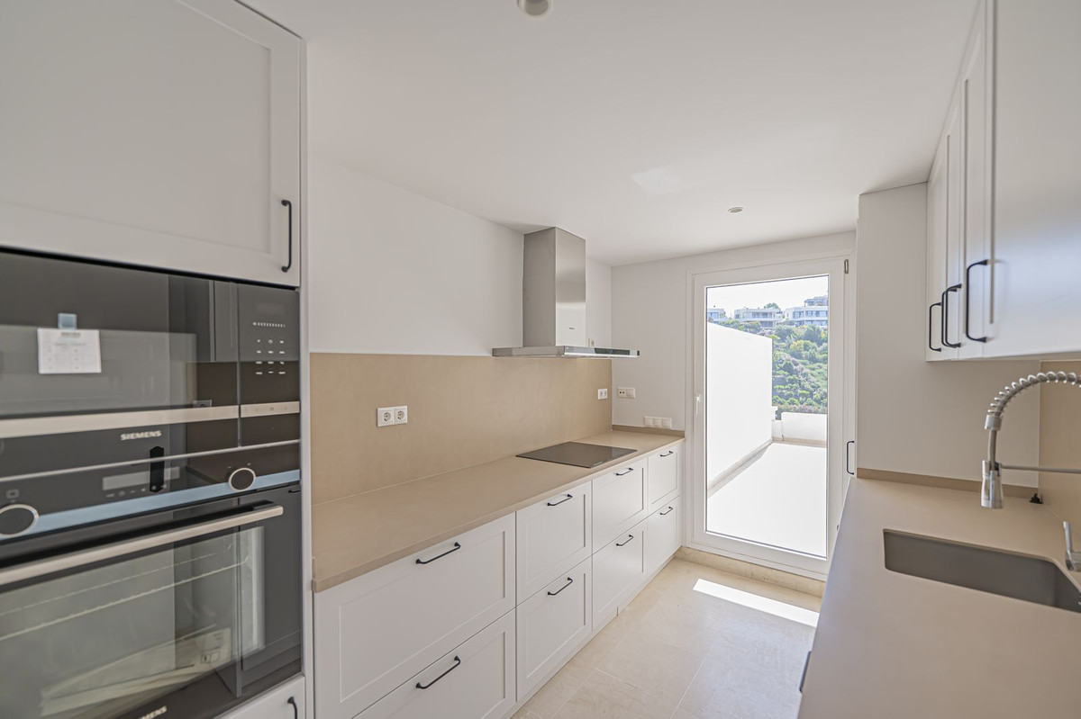 Appartement te koop in Nueva Andalucía | 2 slaapkamers H5375785