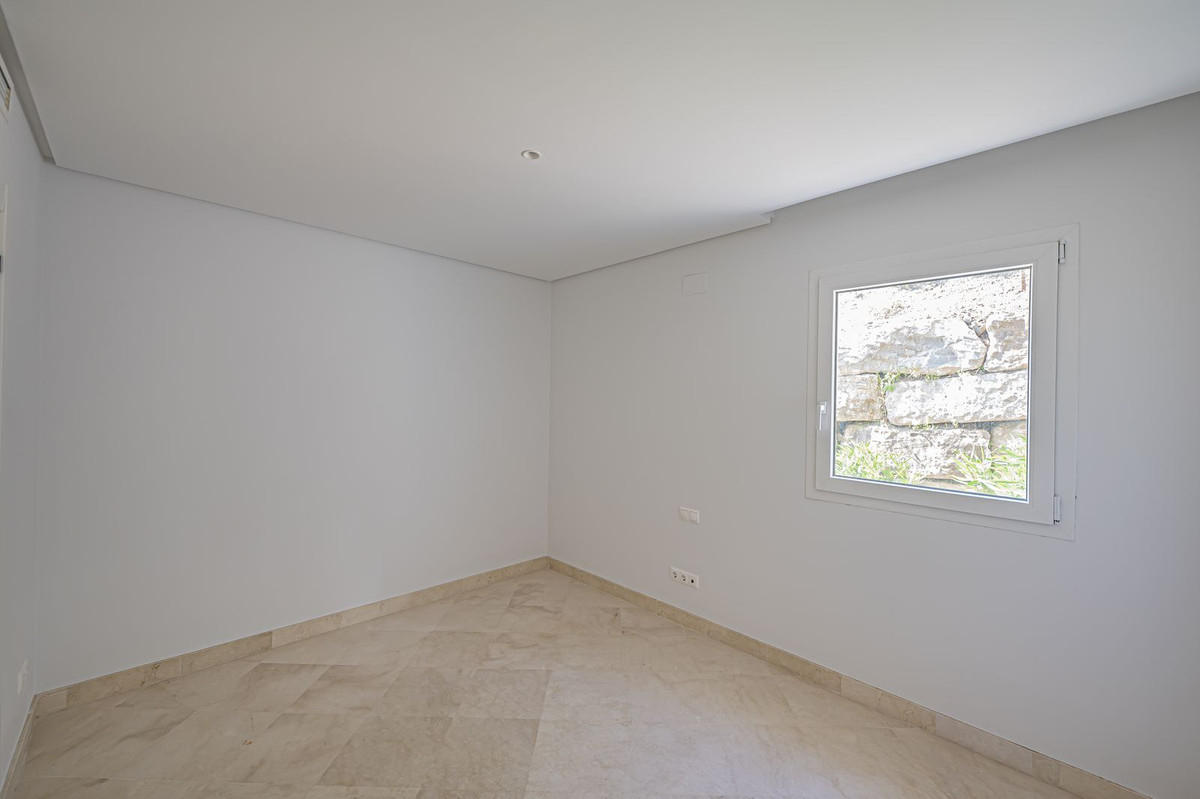 Appartement te koop in Nueva Andalucía | 2 slaapkamers H5375785