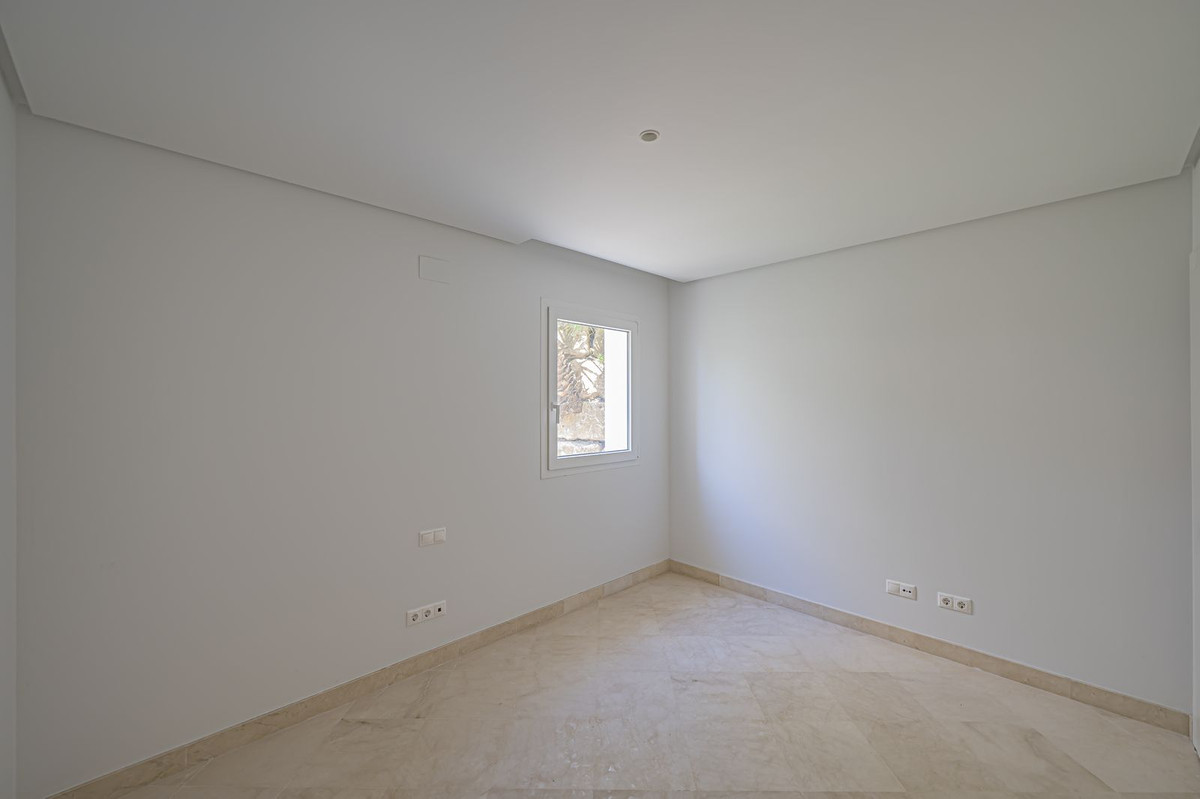 Appartement te koop in Nueva Andalucía | 2 slaapkamers H5375785