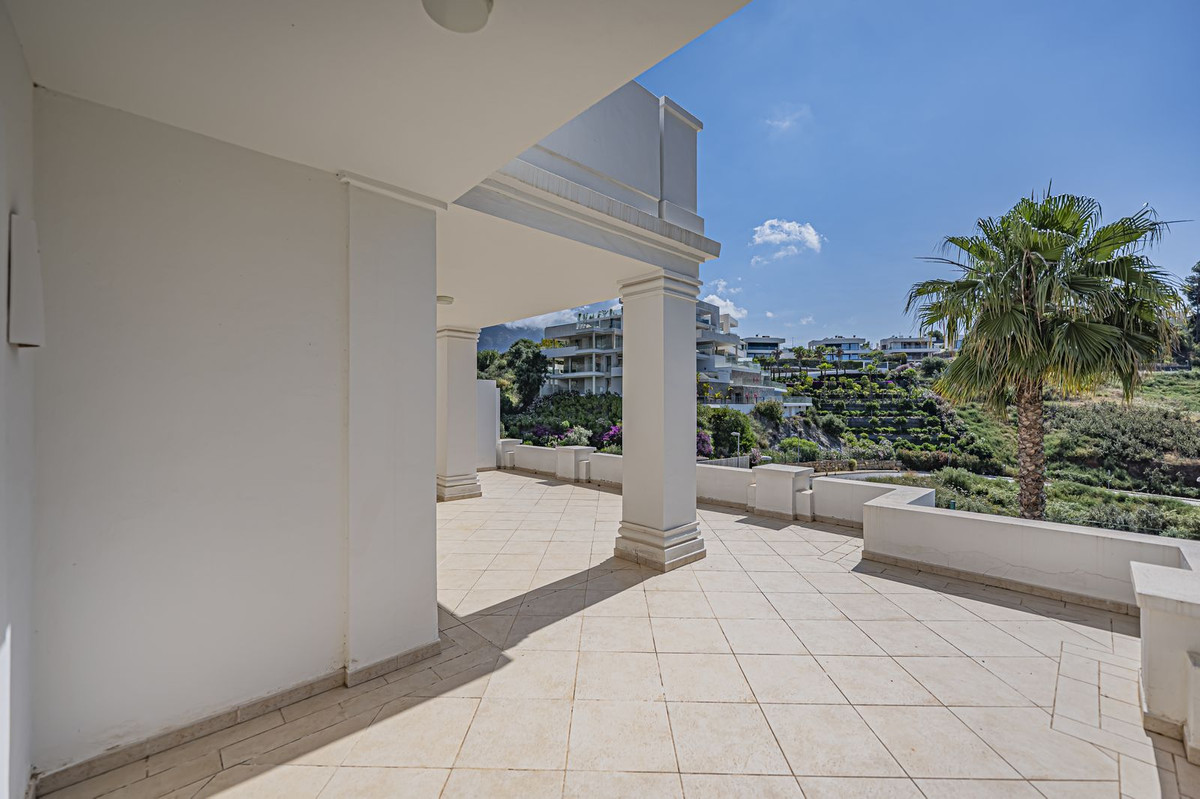 Appartement te koop in Nueva Andalucía | 2 slaapkamers H5375785