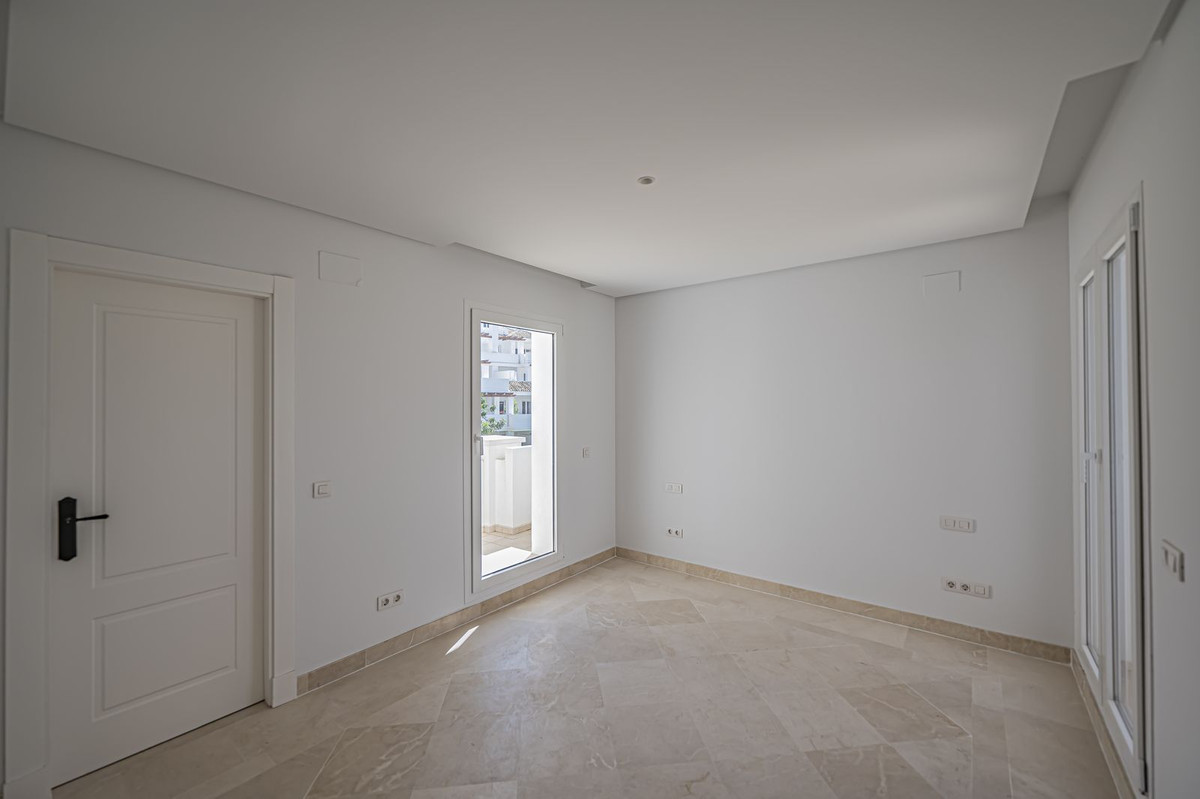 Appartement te koop in Nueva Andalucía | 2 slaapkamers H5376055