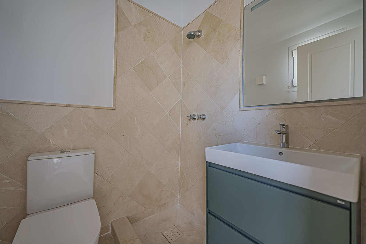 Appartement te koop in Nueva Andalucía | 2 slaapkamers H5376055