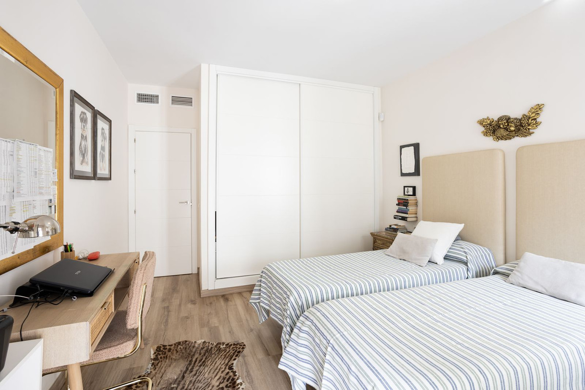 Appartement te koop in Nueva Andalucía | 2 slaapkamers H5378776