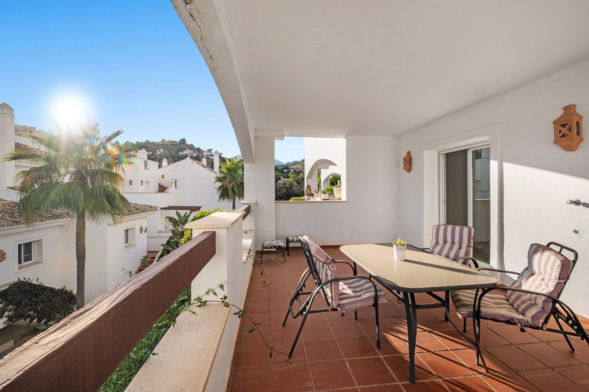 Appartement te koop in Nueva Andalucía | 2 slaapkamers H5379772