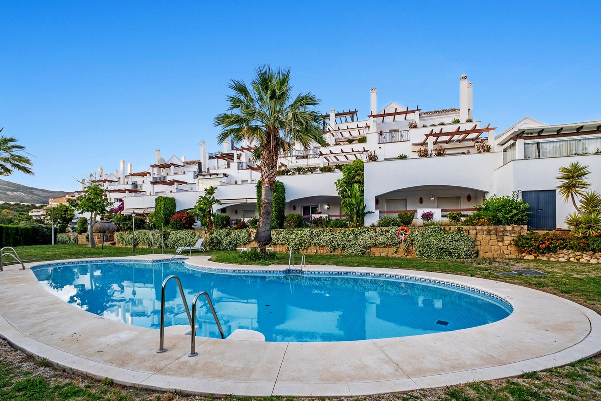 Appartement te koop in Nueva Andalucía | 2 slaapkamers H5379772