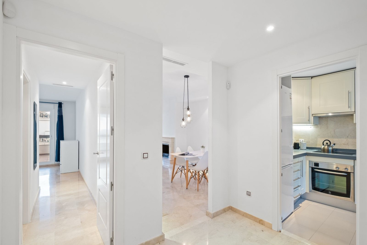 Appartement te koop in Nueva Andalucía | 2 slaapkamers H5379772