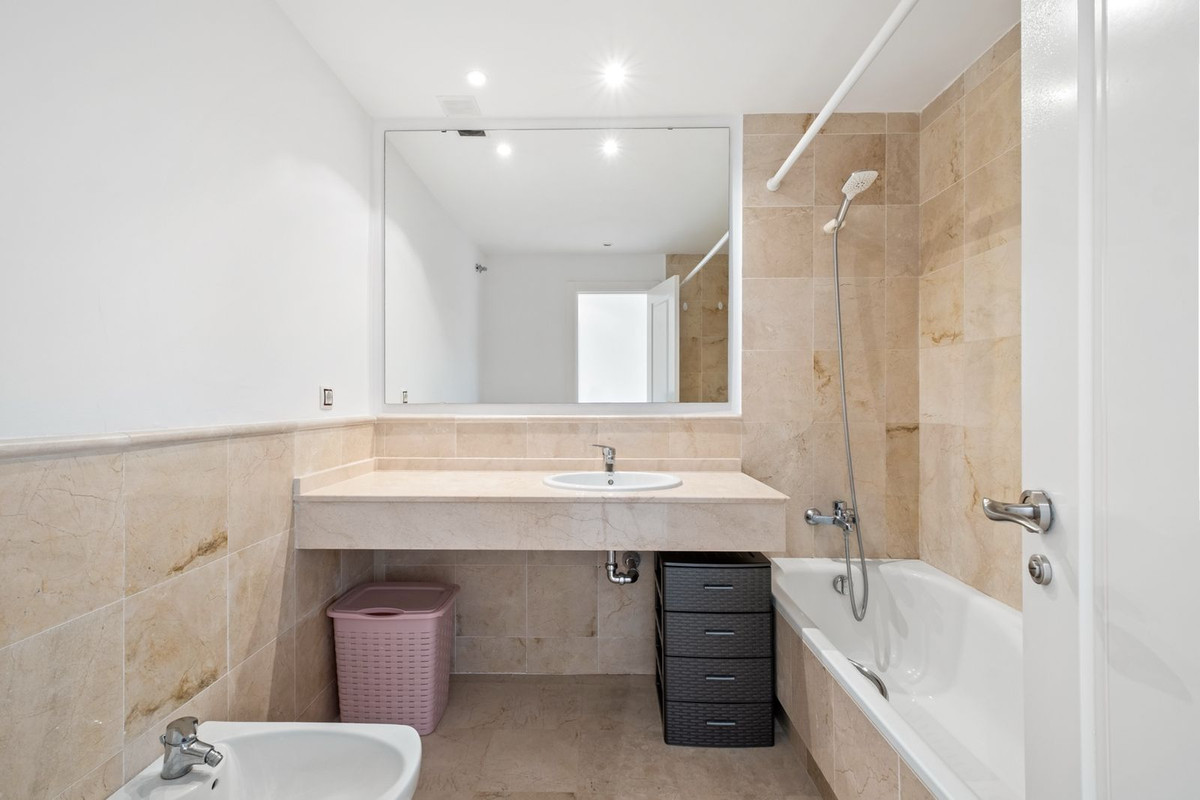 Appartement te koop in Nueva Andalucía | 2 slaapkamers H5379772