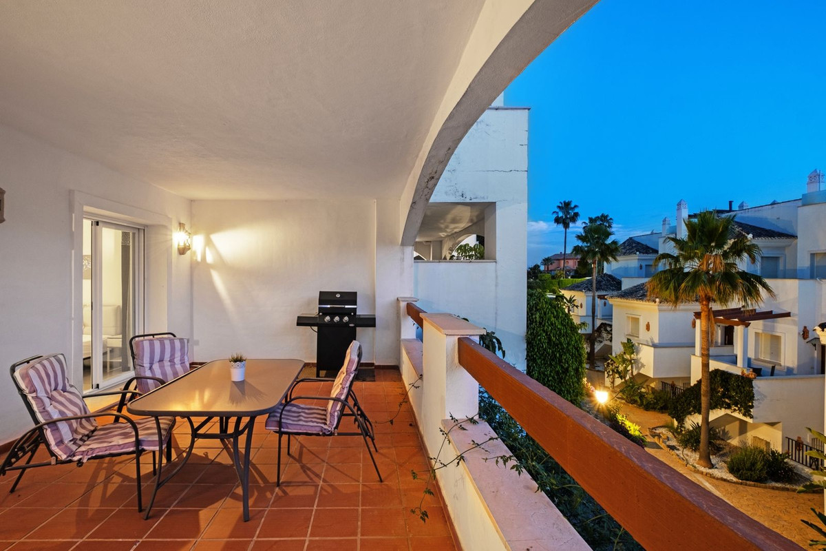 Appartement te koop in Nueva Andalucía | 2 slaapkamers H5379772