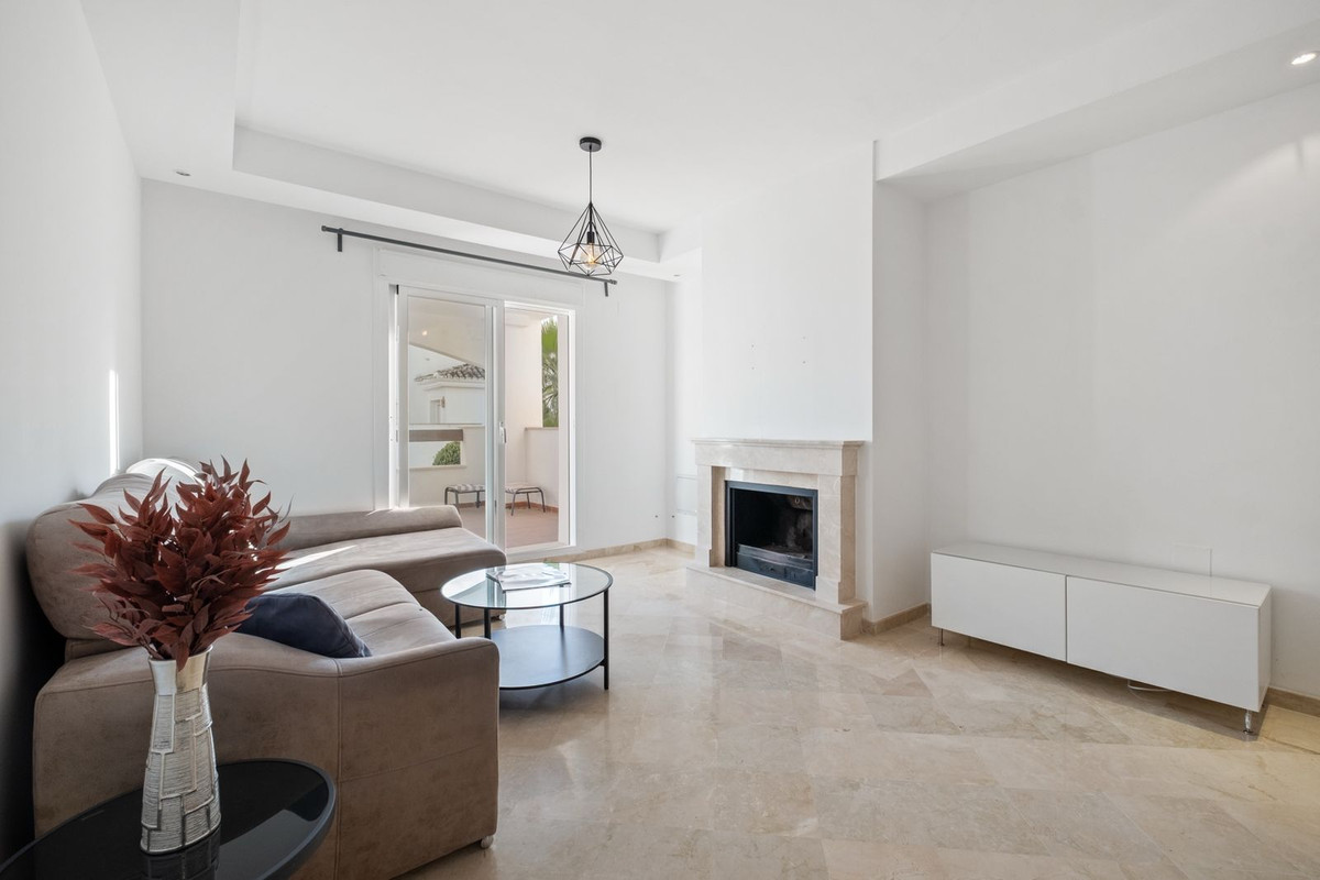 Appartement te koop in Nueva Andalucía | 2 slaapkamers H5379772