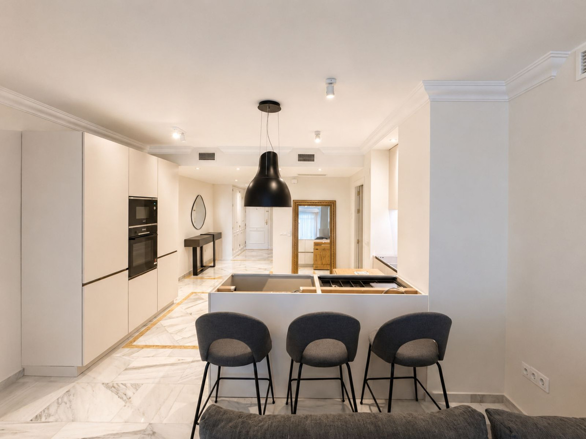Appartement te koop in Nueva Andalucía | 3 slaapkamers H5382151