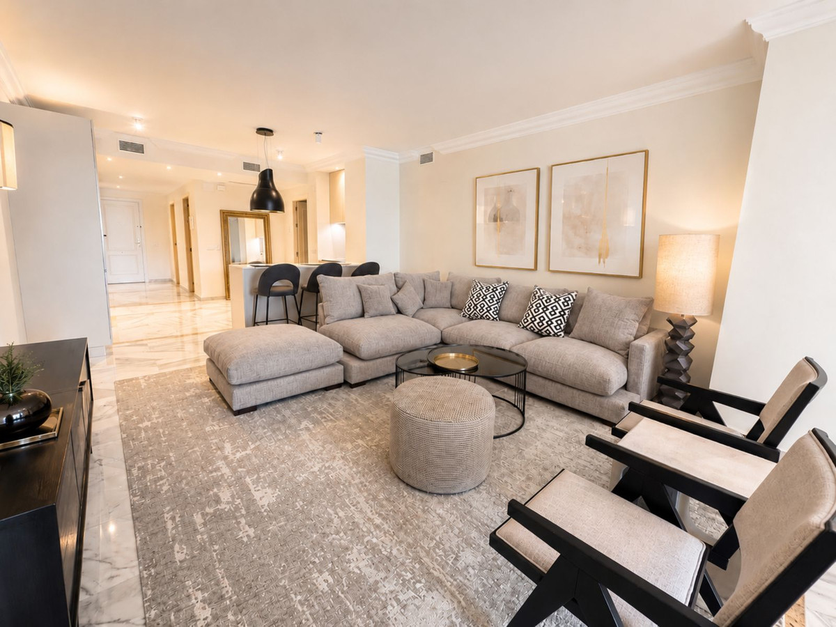 Appartement te koop in Nueva Andalucía | 3 slaapkamers H5382151