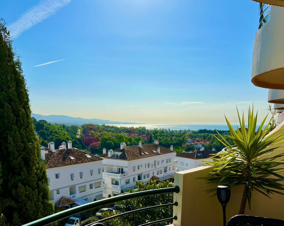 Appartement te koop in Nueva Andalucía | 3 slaapkamers H5382583