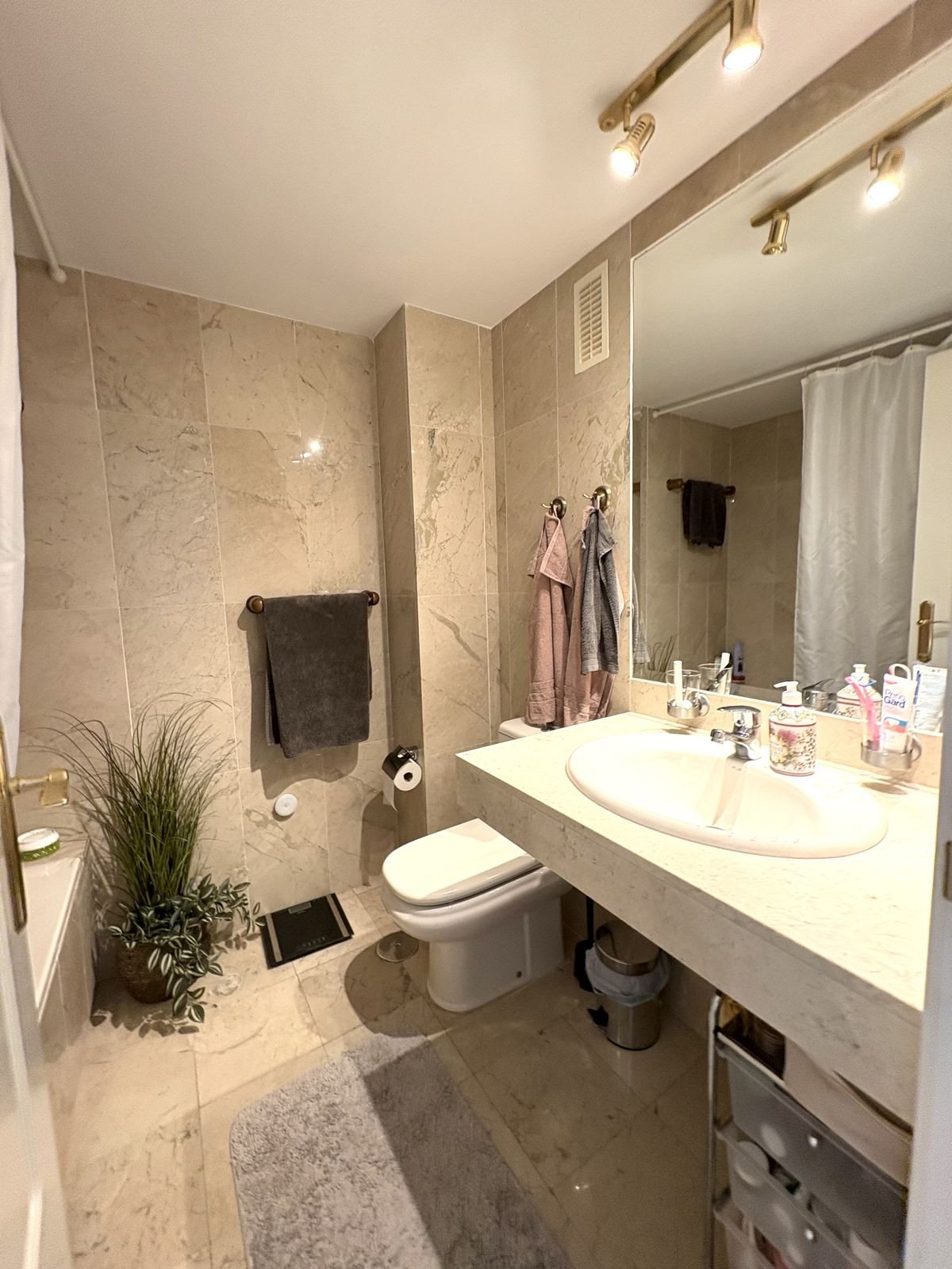 Appartement te koop in Nueva Andalucía | 3 slaapkamers H5382583