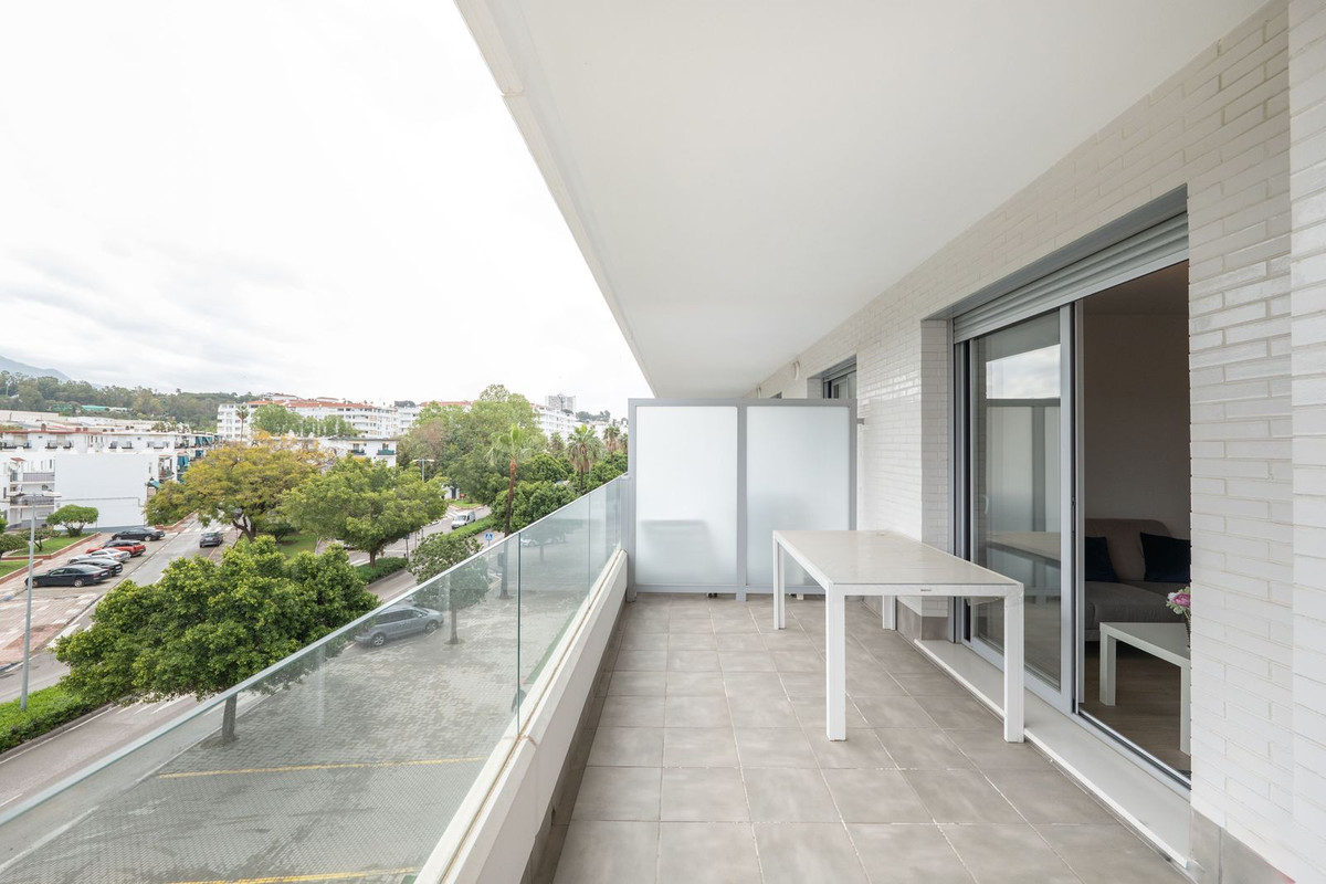Appartement te koop in Nueva Andalucía | 2 slaapkamers H5386852