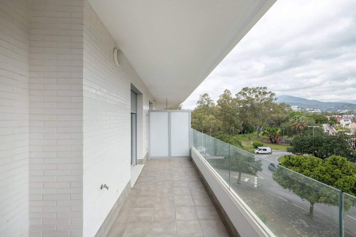 Appartement te koop in Nueva Andalucía | 2 slaapkamers H5386852