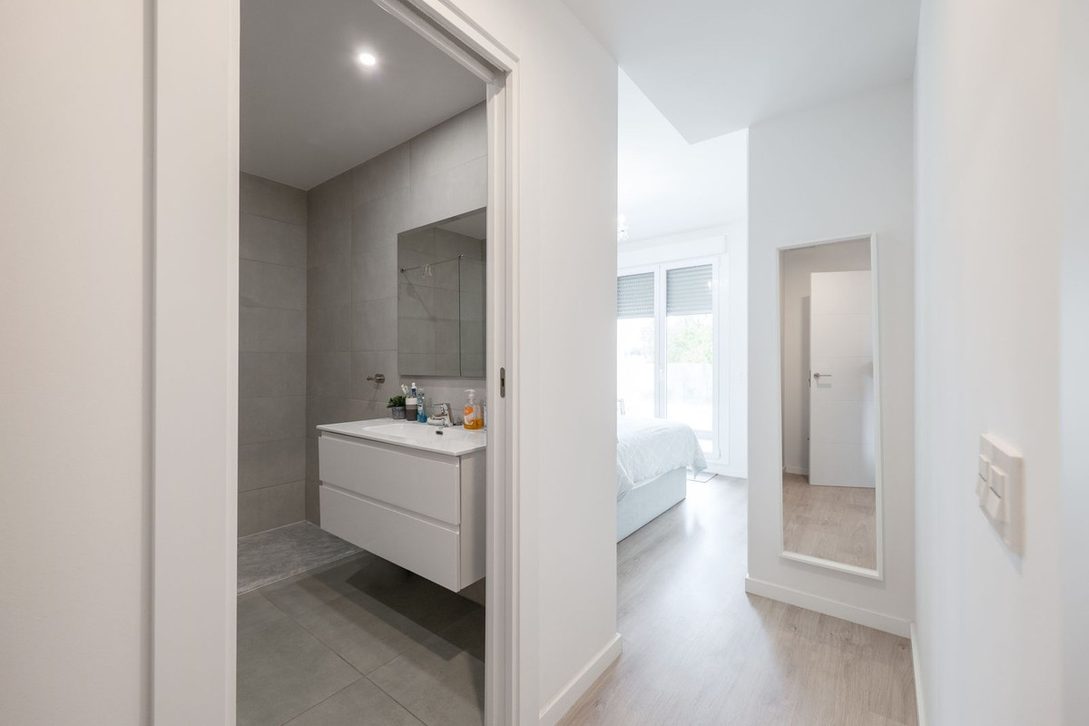 Appartement te koop in Nueva Andalucía | 2 slaapkamers H5386852