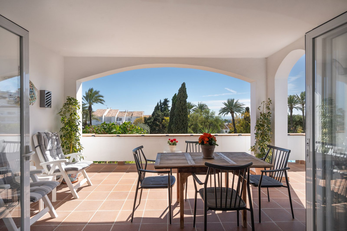 Appartement te koop in Nueva Andalucía | 2 slaapkamers H5388925