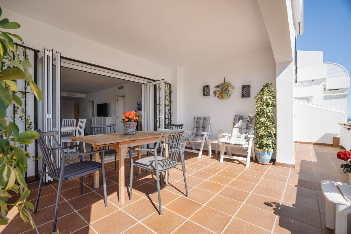 Appartement te koop in Nueva Andalucía | 2 slaapkamers H5388925