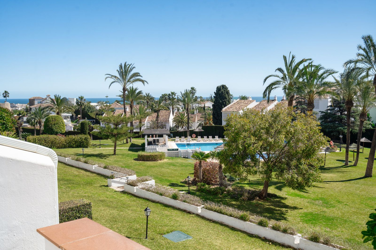 Appartement te koop in Nueva Andalucía | 2 slaapkamers H5388925