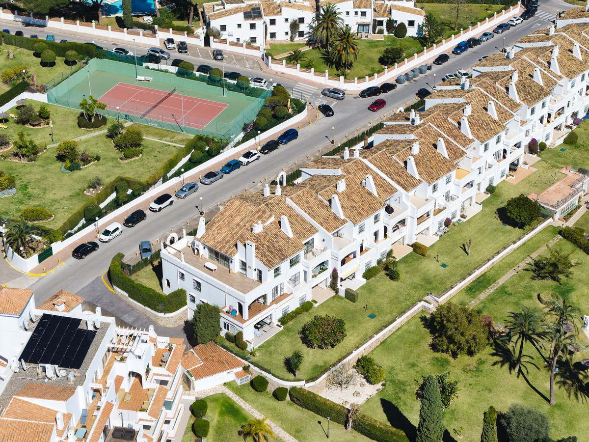 Appartement te koop in Nueva Andalucía | 2 slaapkamers H5388925