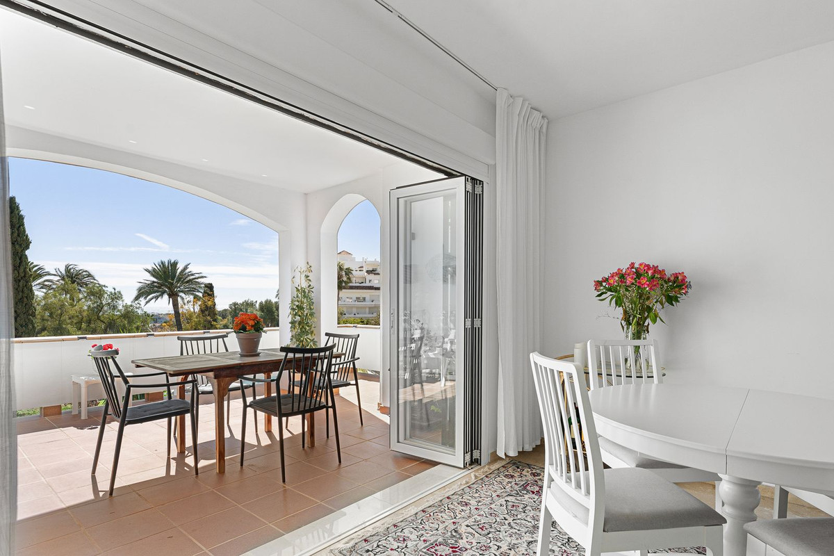 Appartement te koop in Nueva Andalucía | 2 slaapkamers H5388925