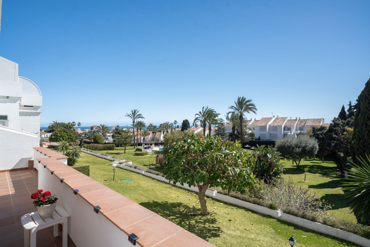 Appartement te koop in Nueva Andalucía | 2 slaapkamers H5388925
