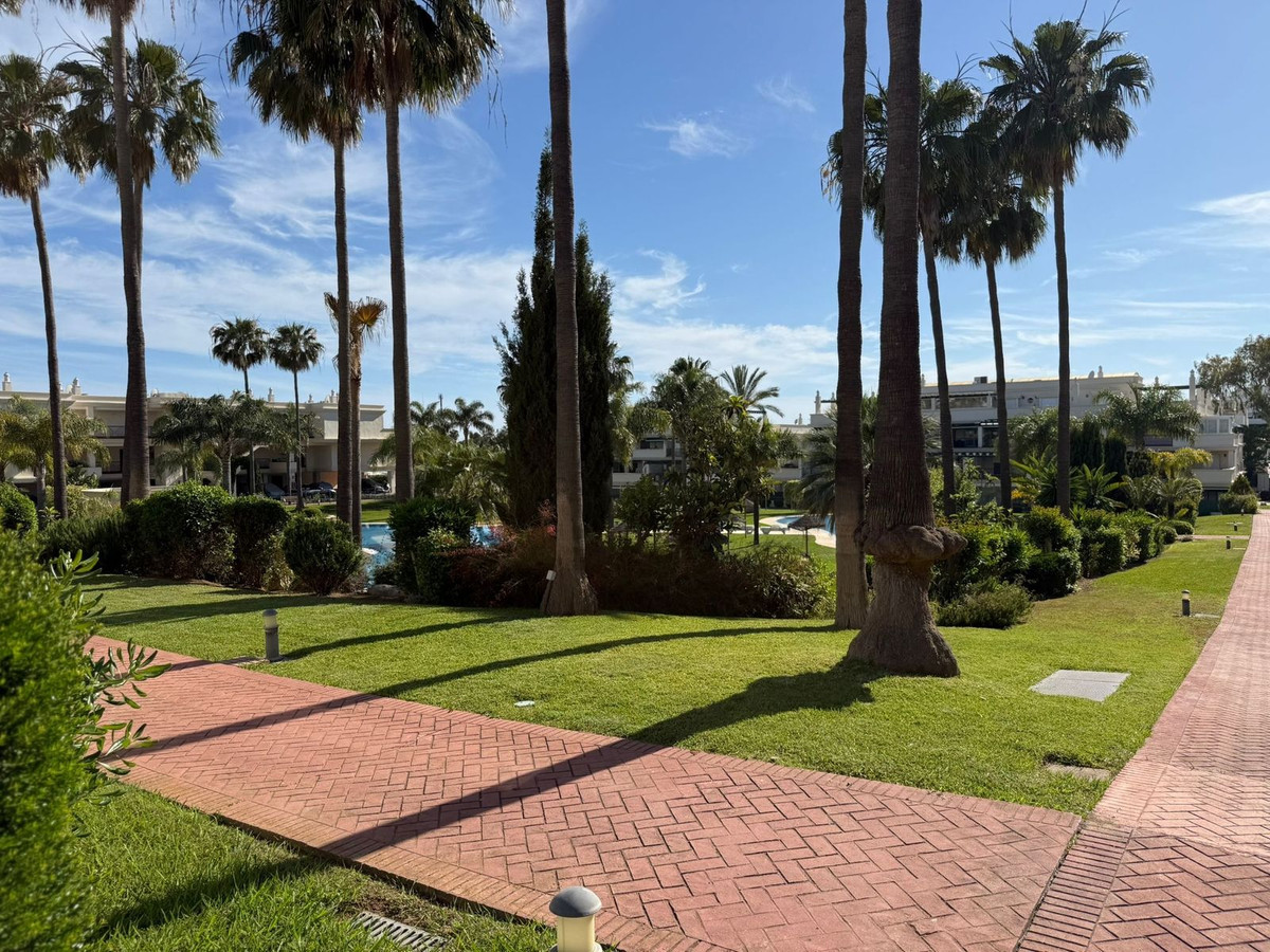 Appartement te koop in Nueva Andalucía | 2 slaapkamers H5389144