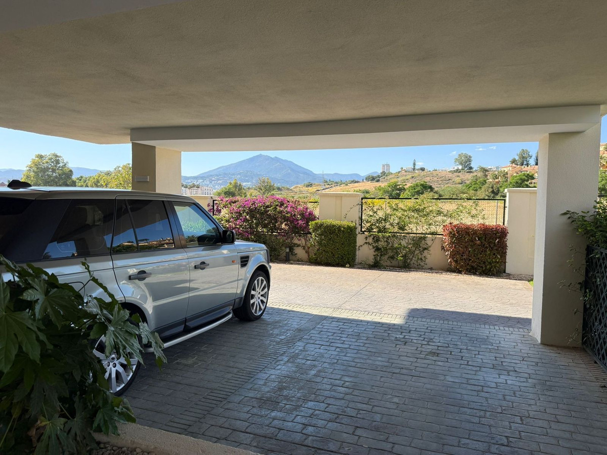 Appartement te koop in Nueva Andalucía | 2 slaapkamers H5389144
