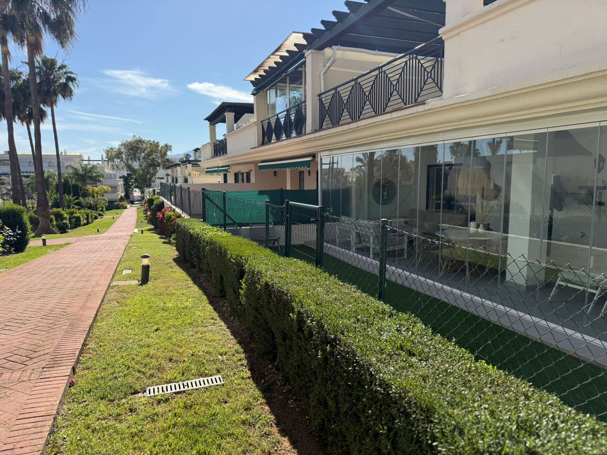 Appartement te koop in Nueva Andalucía | 2 slaapkamers H5389144