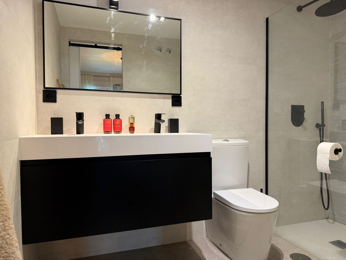 Appartement te koop in Nueva Andalucía | 2 slaapkamers H5389144