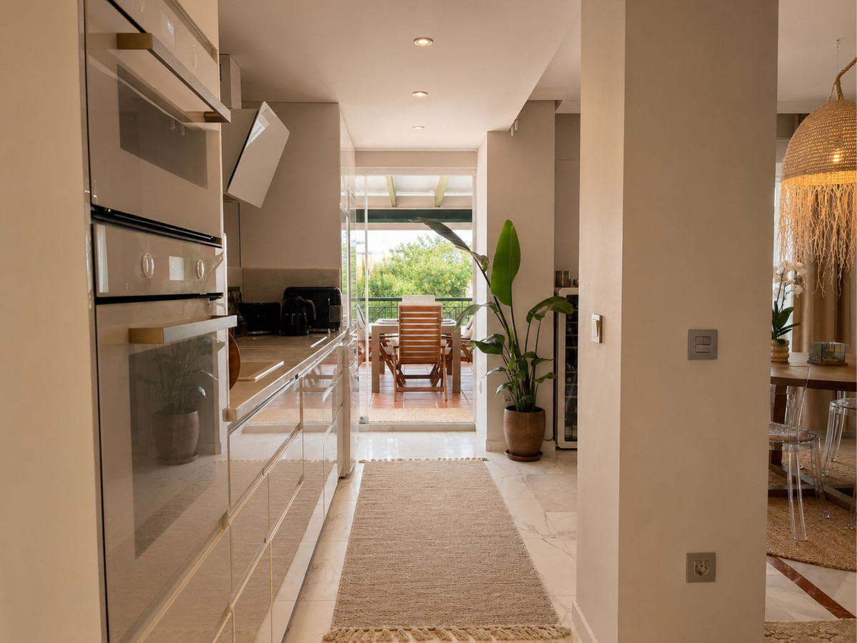 Appartement te koop in Nueva Andalucía | 2 slaapkamers H5389927