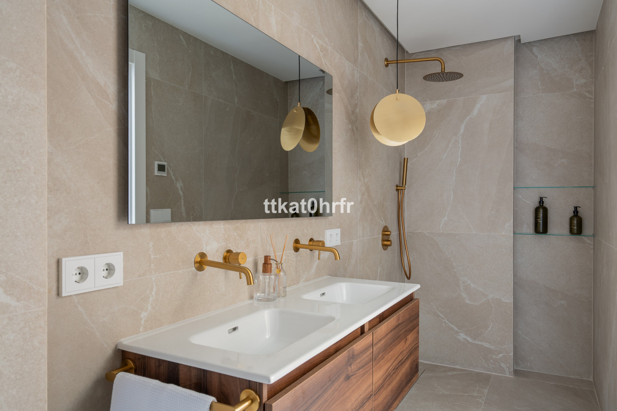 Appartement te koop in Nueva Andalucía | 3 slaapkamers H5390092