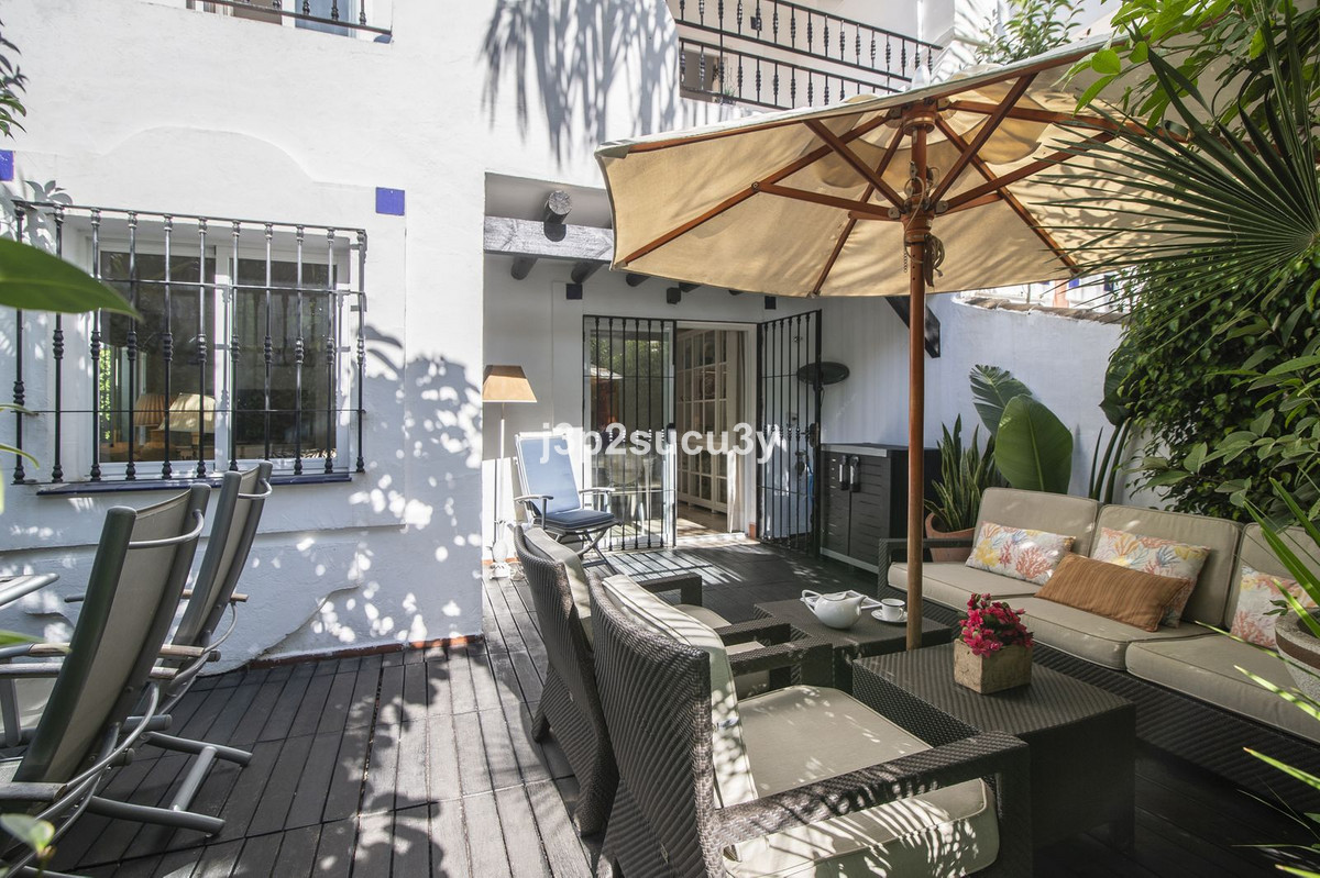 Appartement te koop in Nueva Andalucía | 3 slaapkamers H5390587