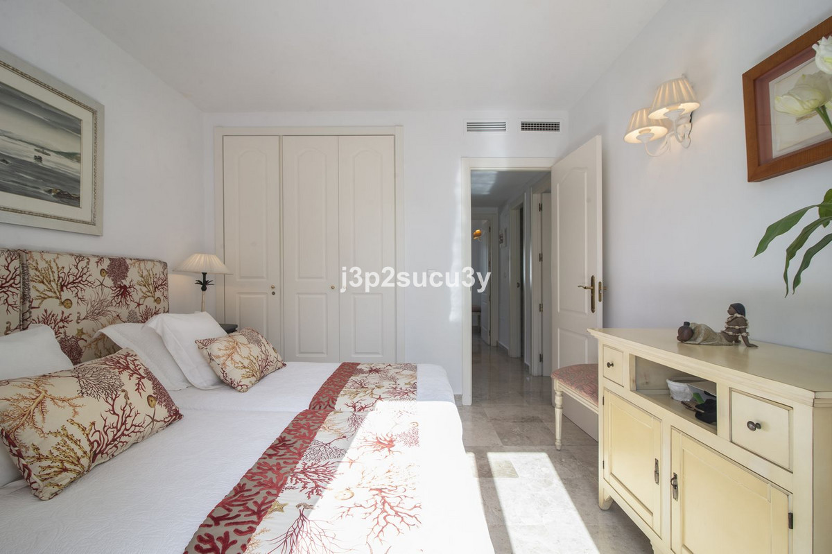 Appartement te koop in Nueva Andalucía | 3 slaapkamers H5390587