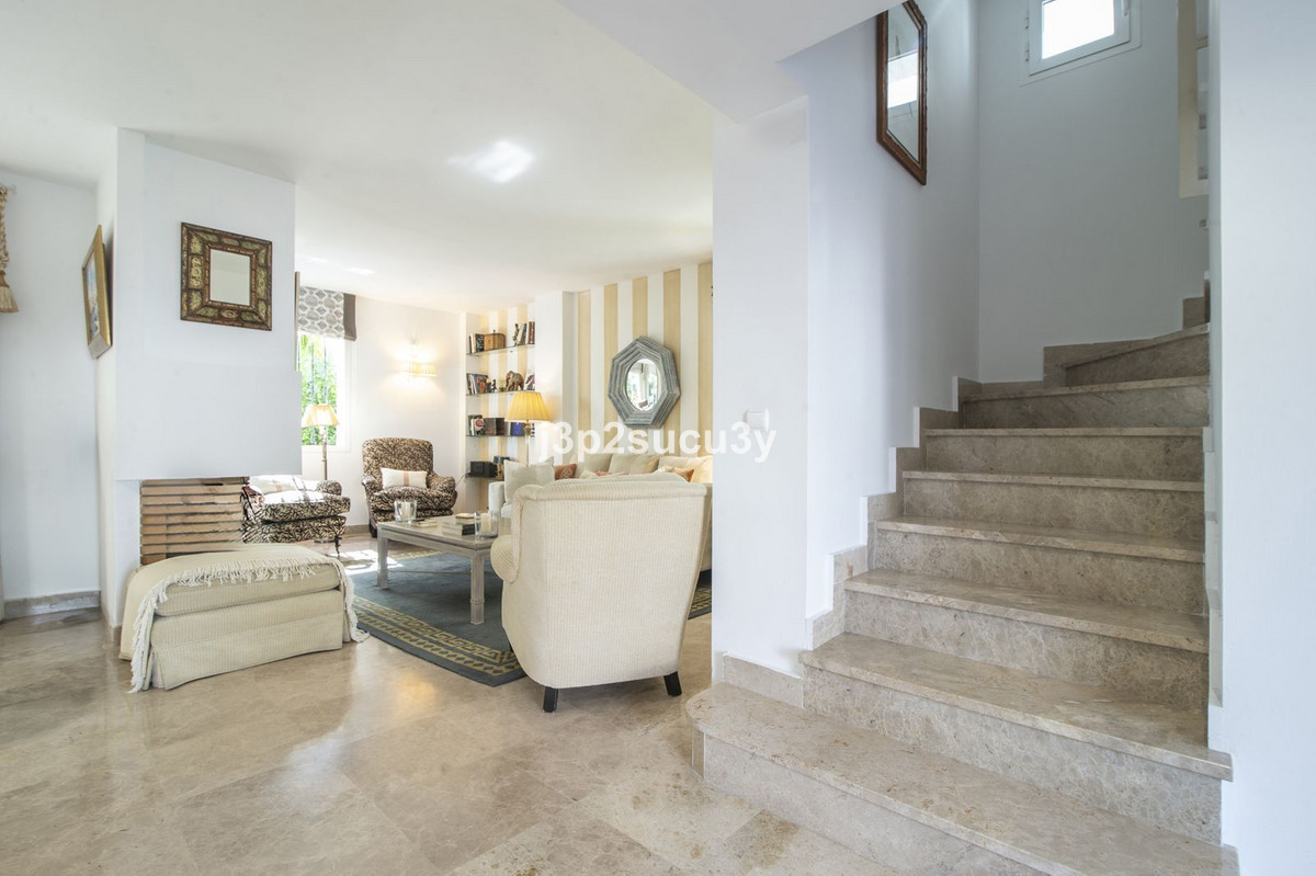 Appartement te koop in Nueva Andalucía | 3 slaapkamers H5390587