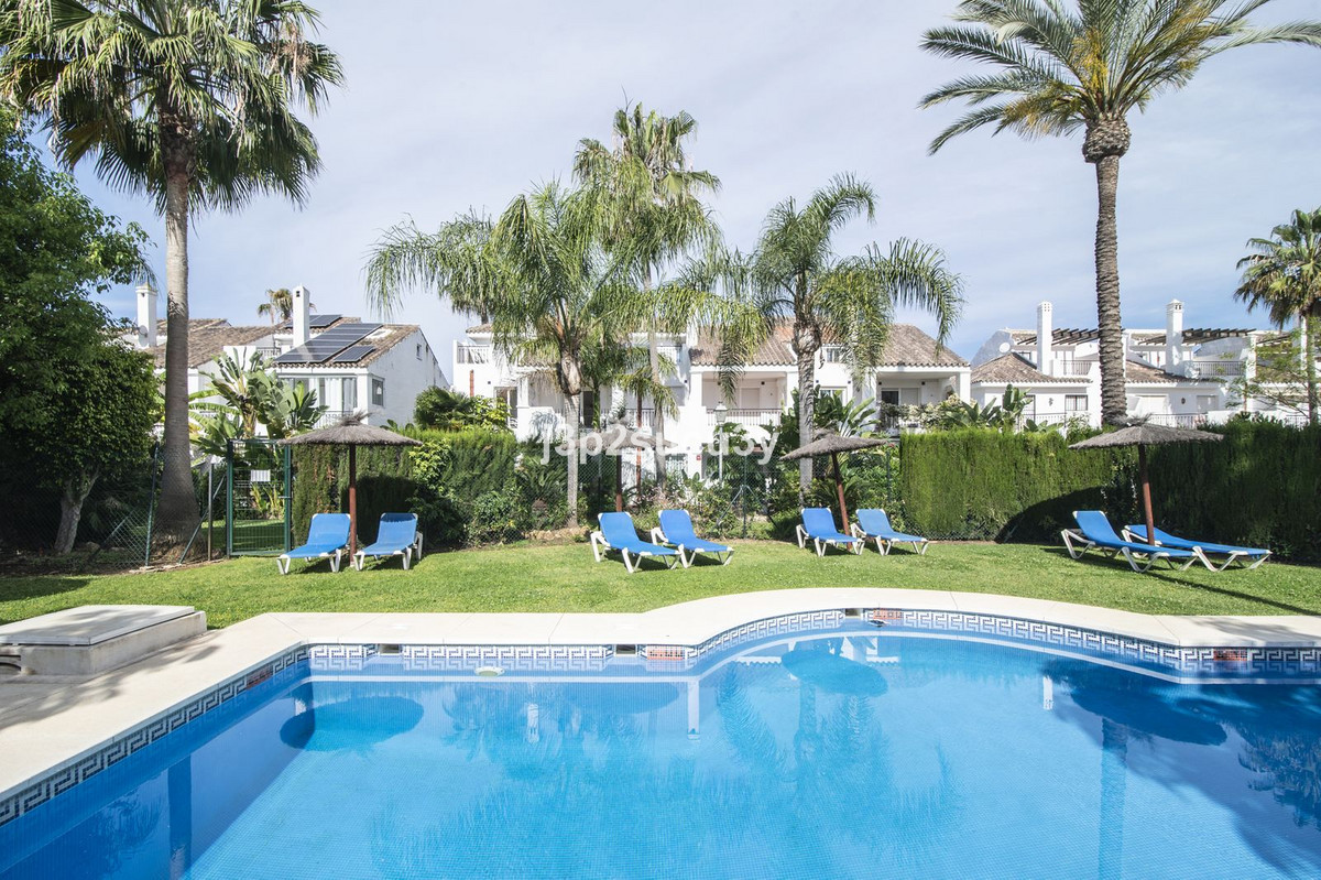 Appartement te koop in Nueva Andalucía | 3 slaapkamers H5390587